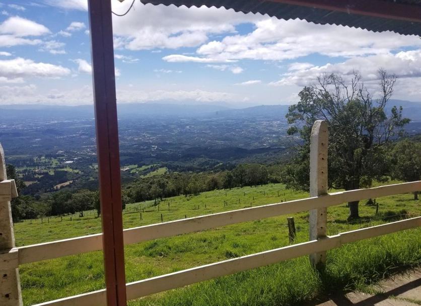 Pemandangan luar Foto