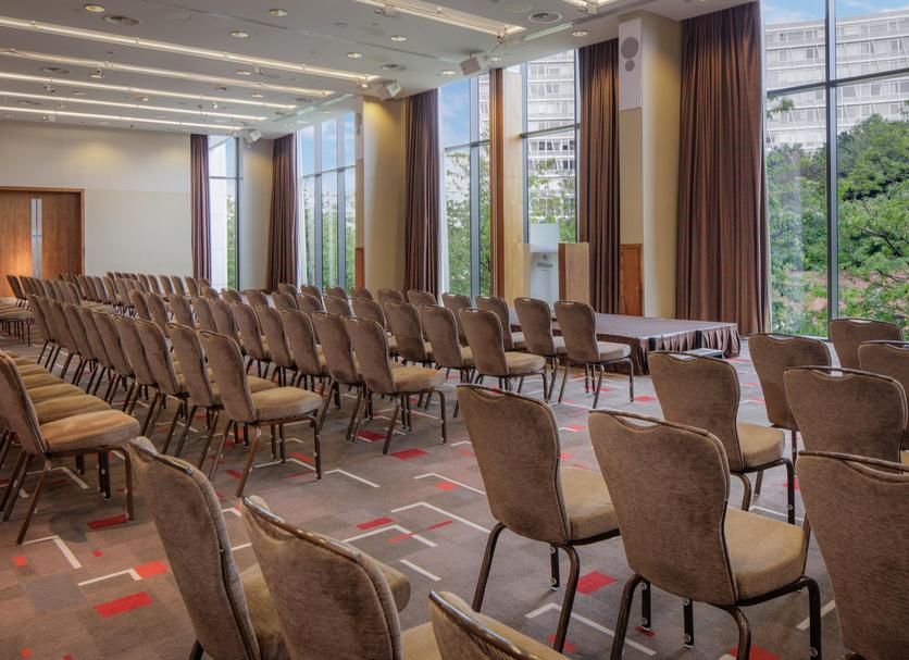 Ruang konferensi Foto
