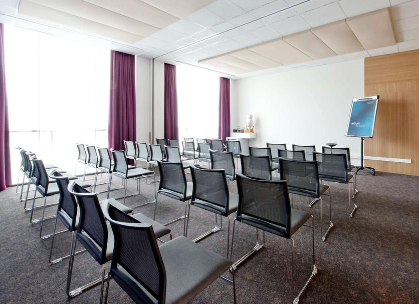 Ruang konferensi Foto