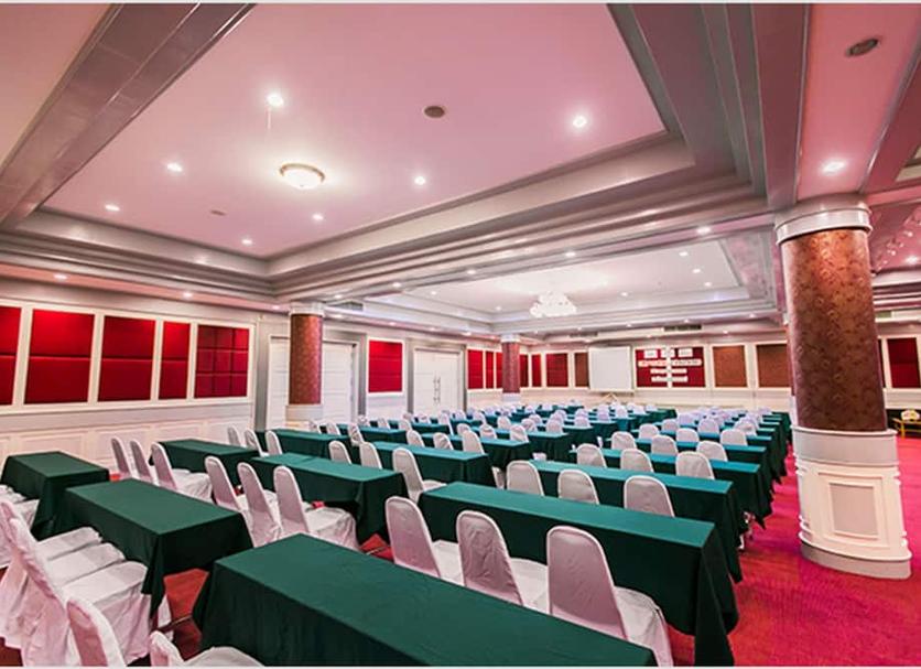 Ruang konferensi Foto