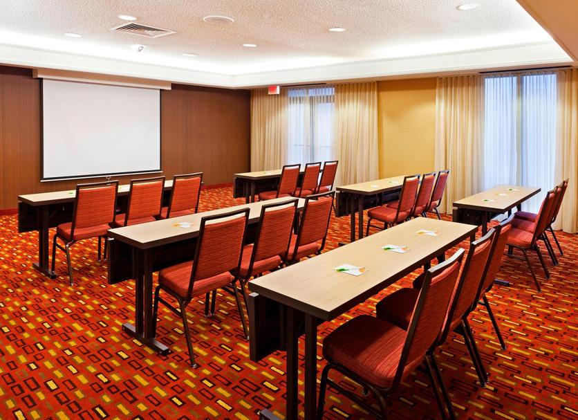 Ruang konferensi Foto