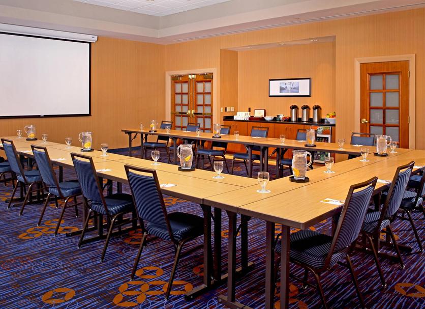 Ruang konferensi Foto