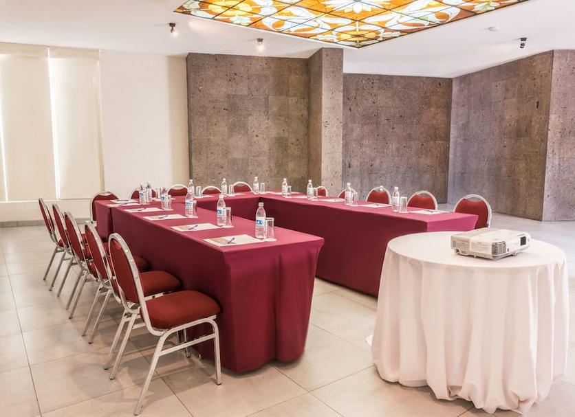 Ruang konferensi Foto