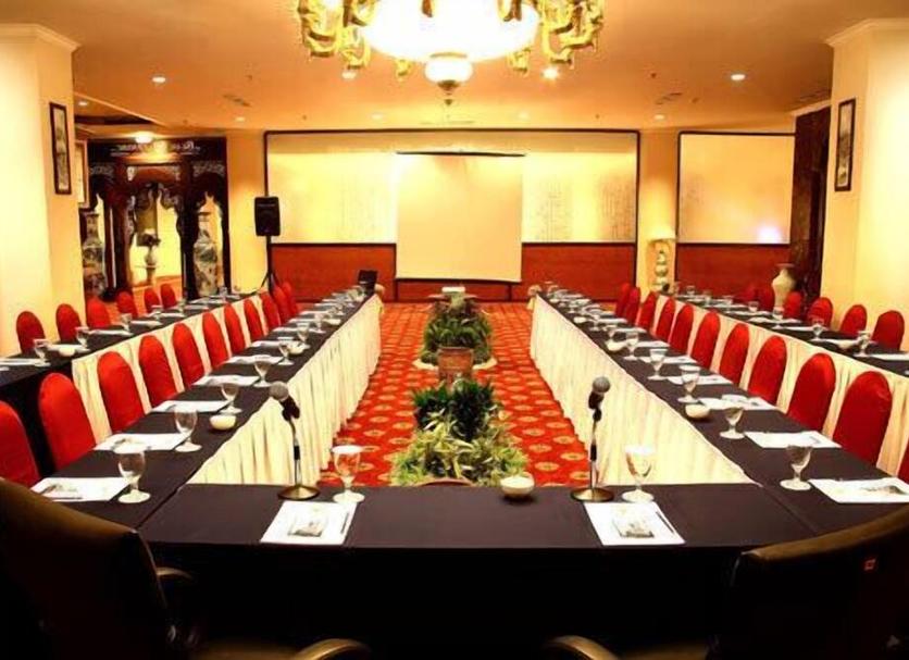 Ruang konferensi Foto
