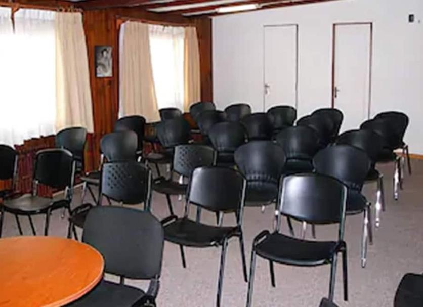 Ruang konferensi Foto