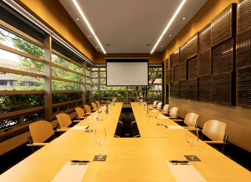 Ruang konferensi Foto
