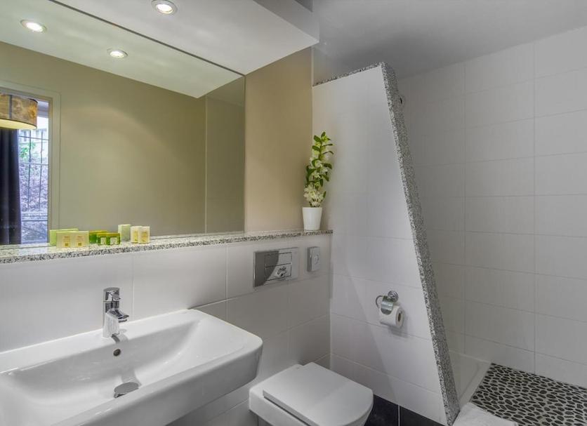 Kamar Mandi Foto