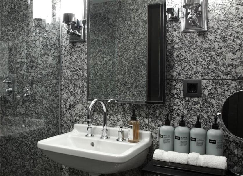 Kamar Mandi Foto