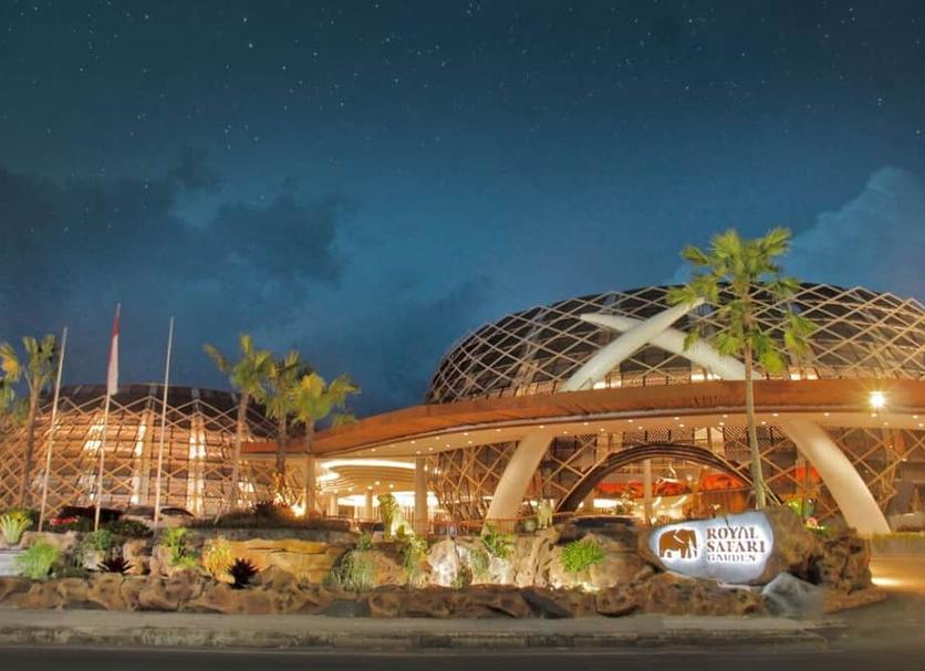 Pemandangan luar Foto