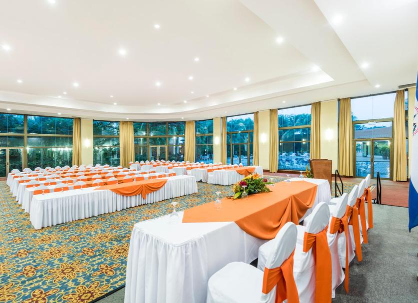Ruang konferensi Foto