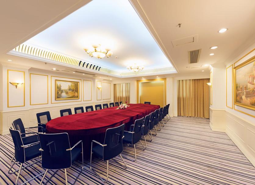 Ruang konferensi Foto