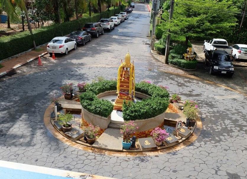 Pemandangan luar Foto