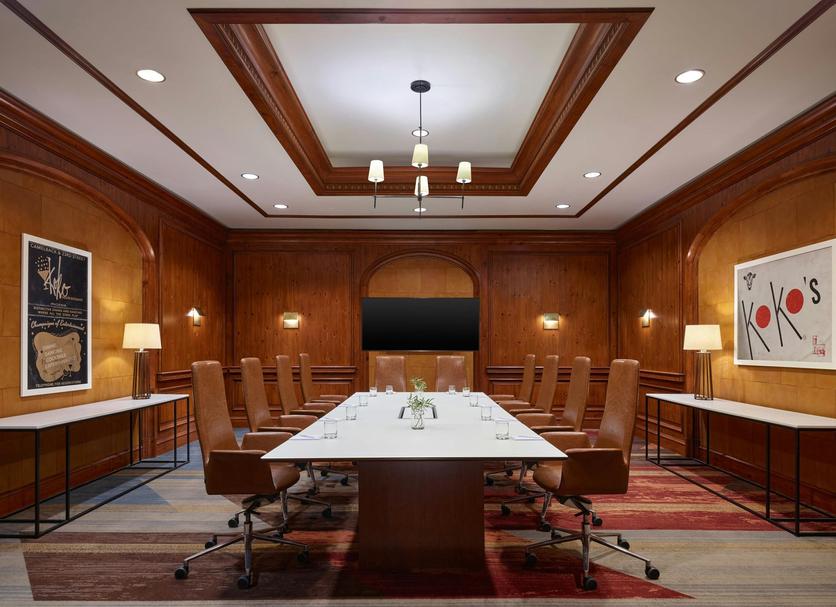 Ruang konferensi Foto