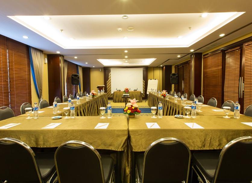 Ruang konferensi Foto