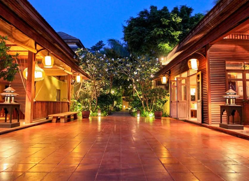 Pemandangan luar Foto