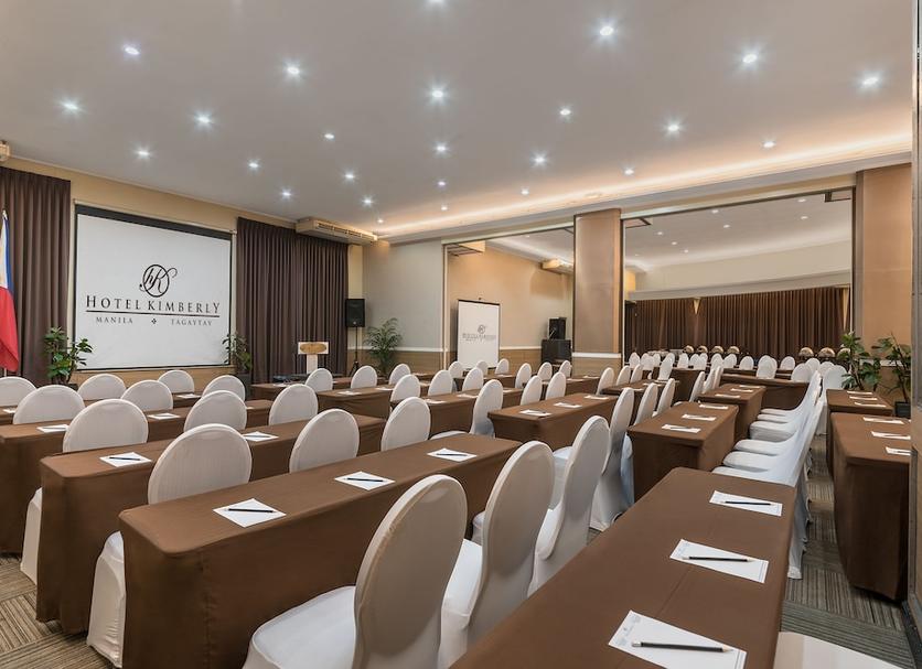 Ruang konferensi Foto