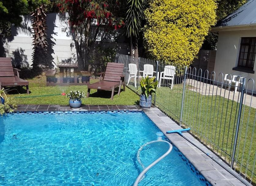 Kolam Foto