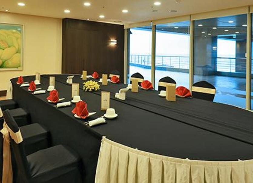 Ruang konferensi Foto