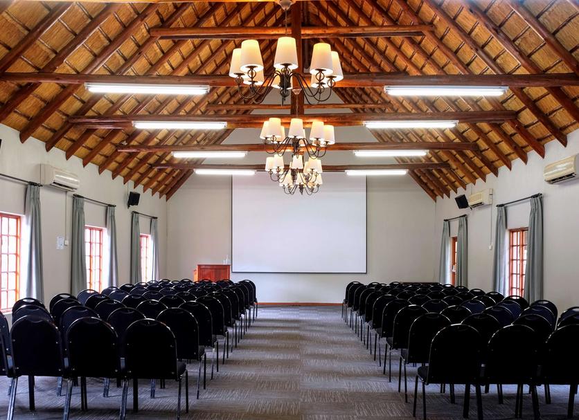 Ruang konferensi Foto