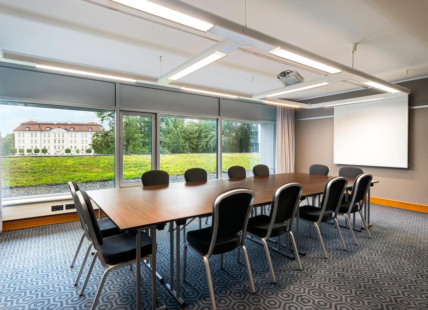 Ruang konferensi Foto