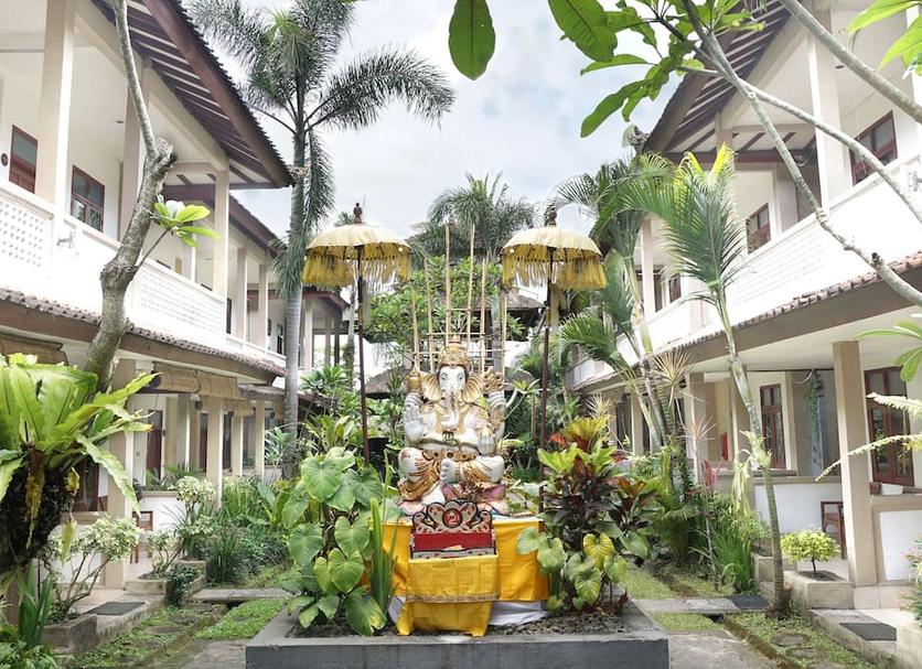 Pemandangan luar Foto