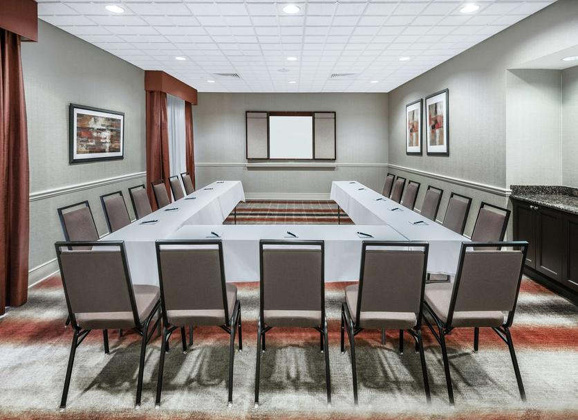 Ruang konferensi Foto