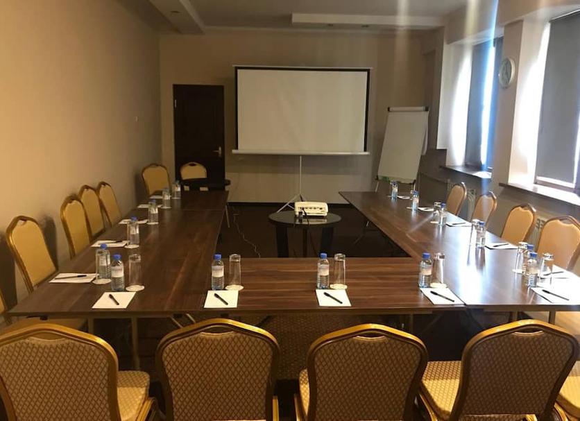 Ruang konferensi Foto