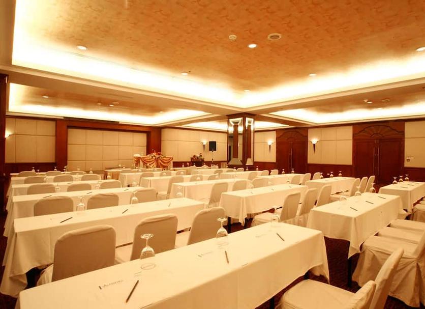 Ruang konferensi Foto