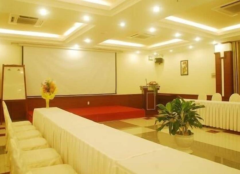 Ruang konferensi Foto