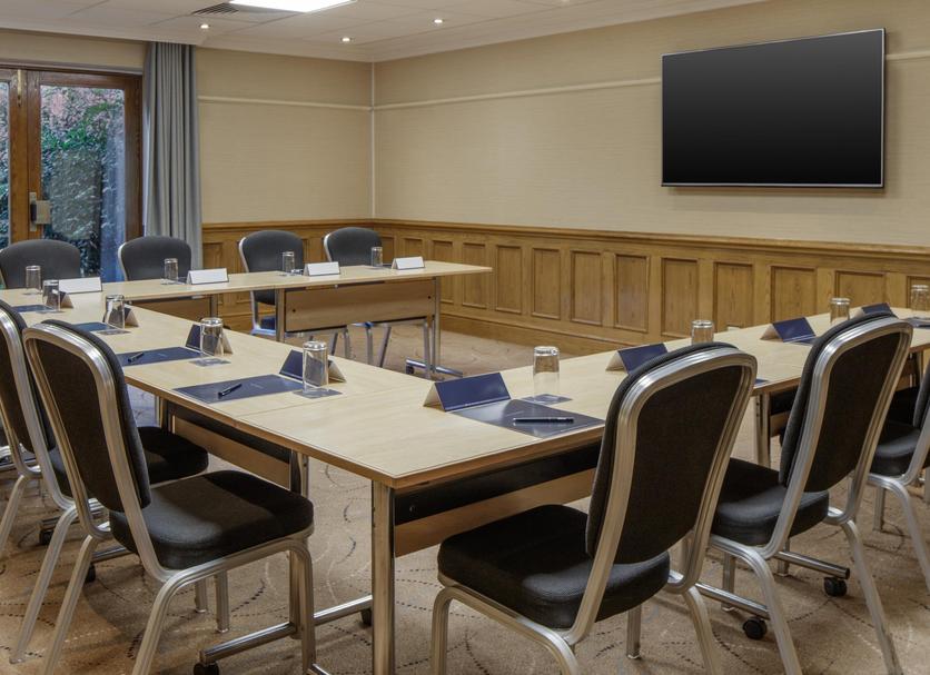Ruang konferensi Foto
