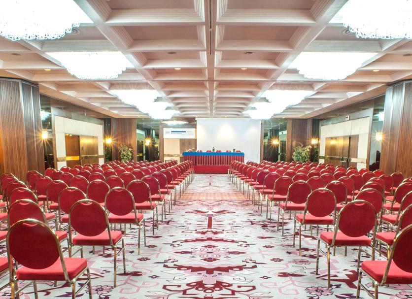 Ruang konferensi Foto