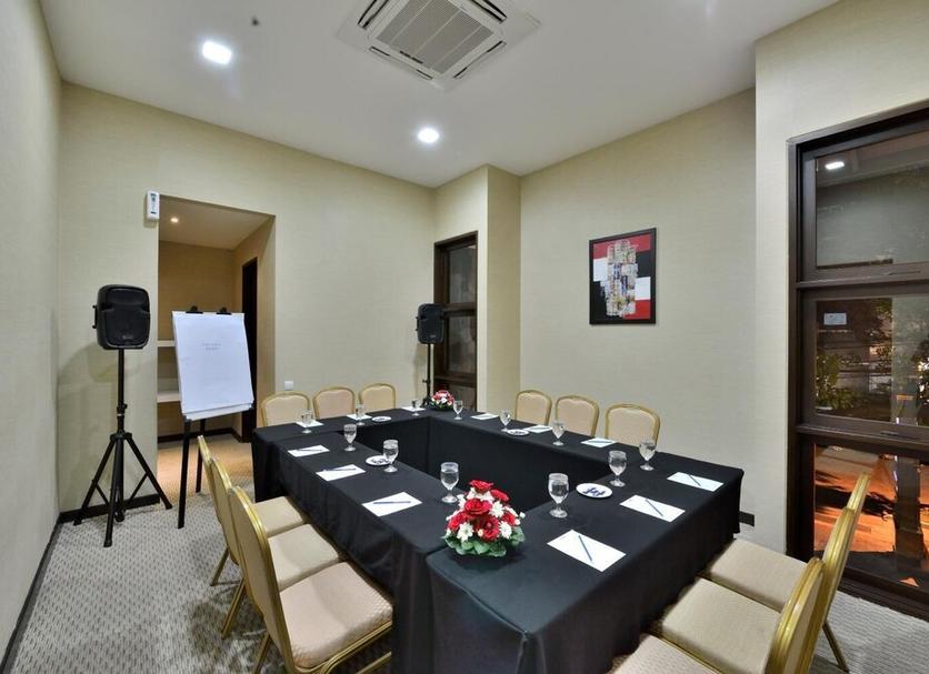 Ruang konferensi Foto
