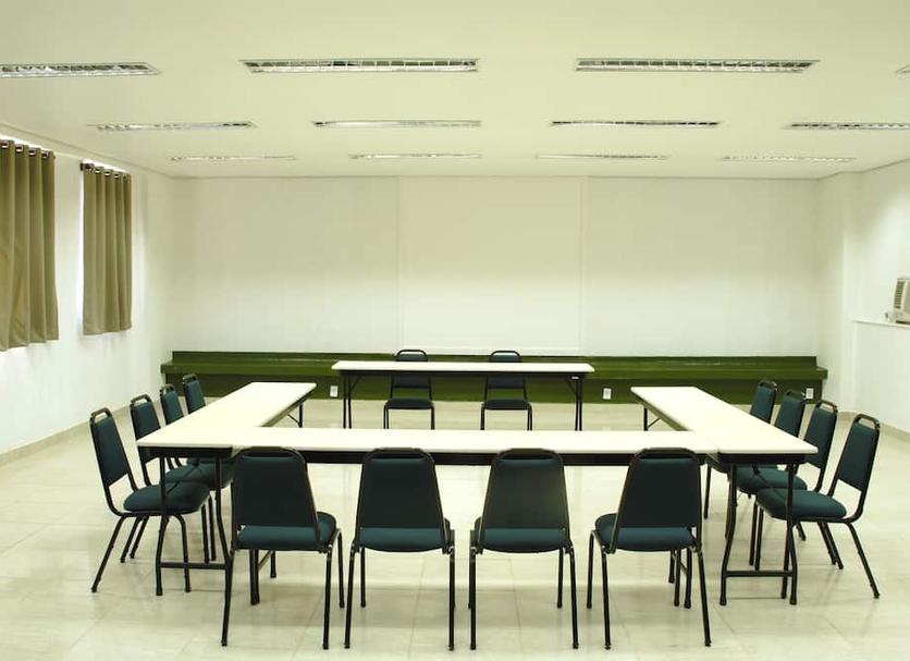 Ruang konferensi Foto