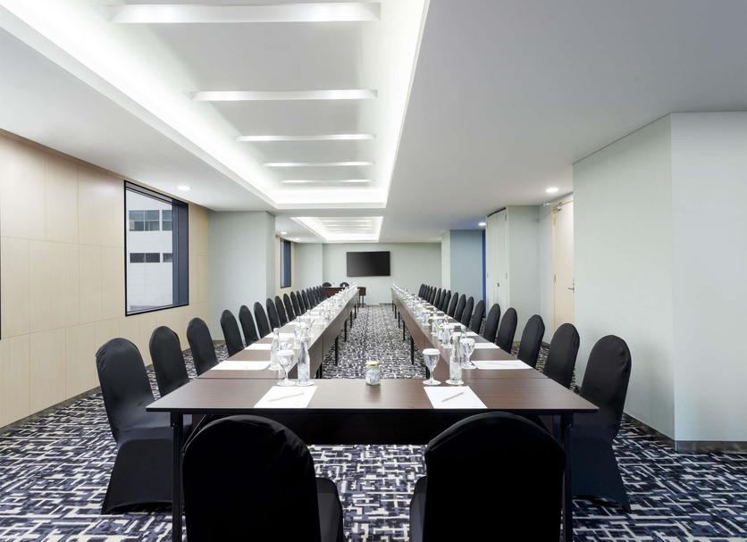 Ruang konferensi Foto