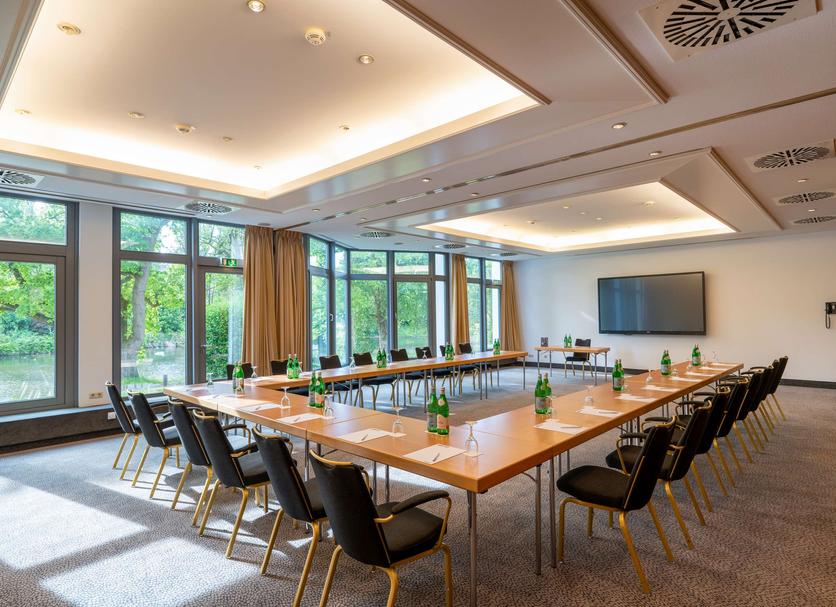 Ruang konferensi Foto