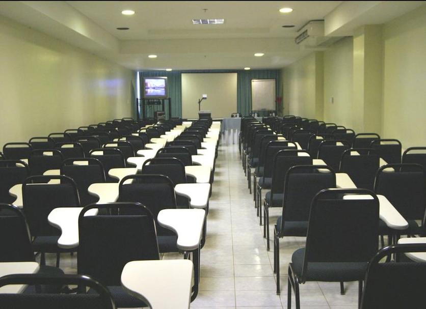 Ruang konferensi Foto