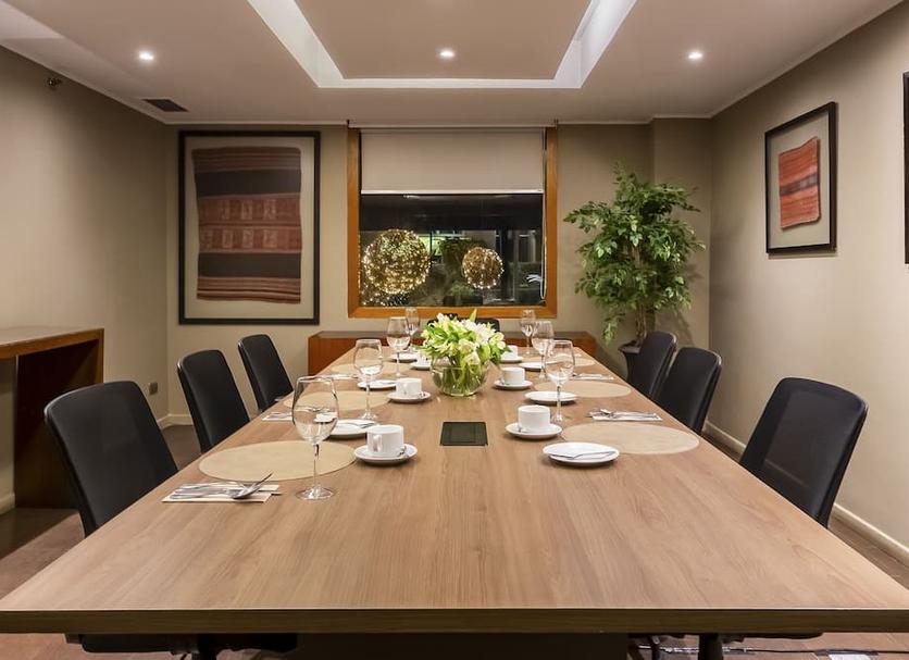 Ruang konferensi Foto