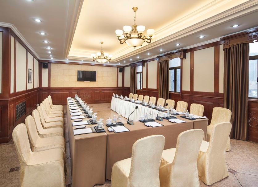 Ruang konferensi Foto