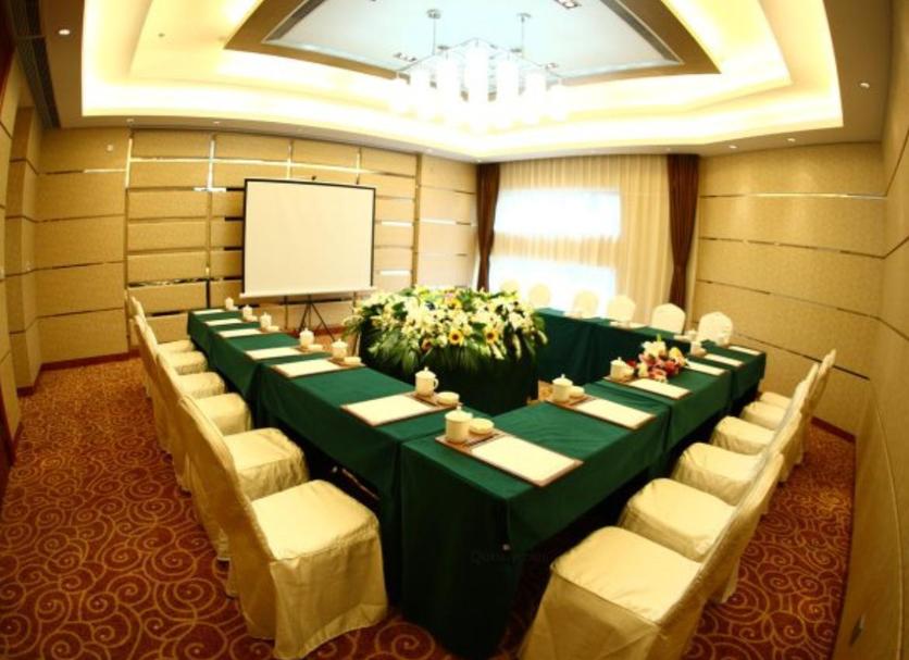 Ruang konferensi Foto