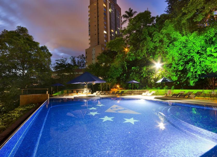 Kolam Foto