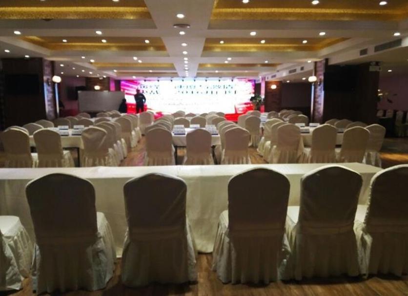 Ruang konferensi Foto