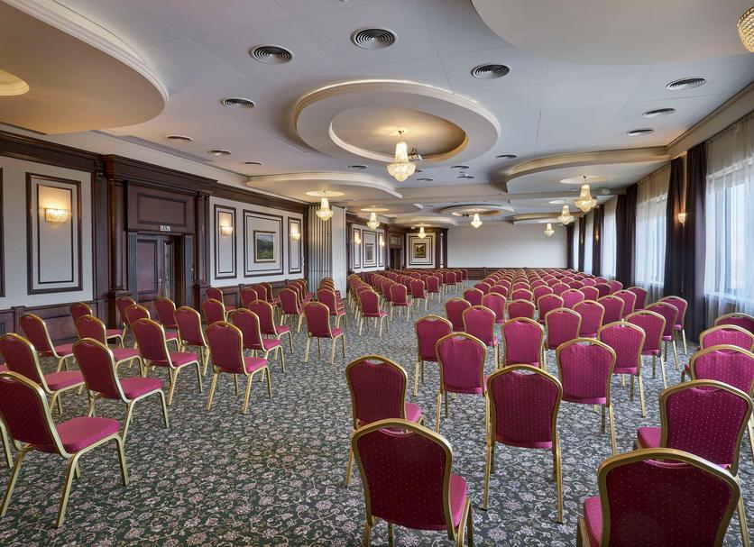 Ruang konferensi Foto