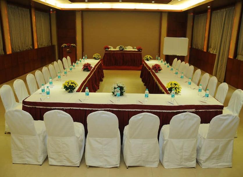 Ruang konferensi Foto