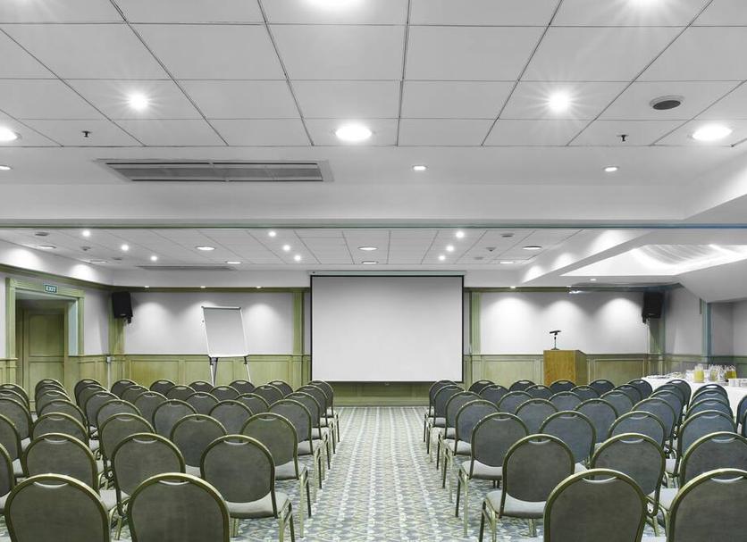 Ruang konferensi Foto
