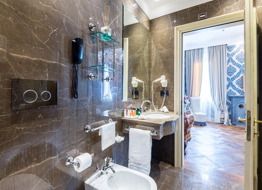 Kamar Mandi Foto