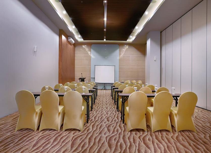 Ruang konferensi Foto