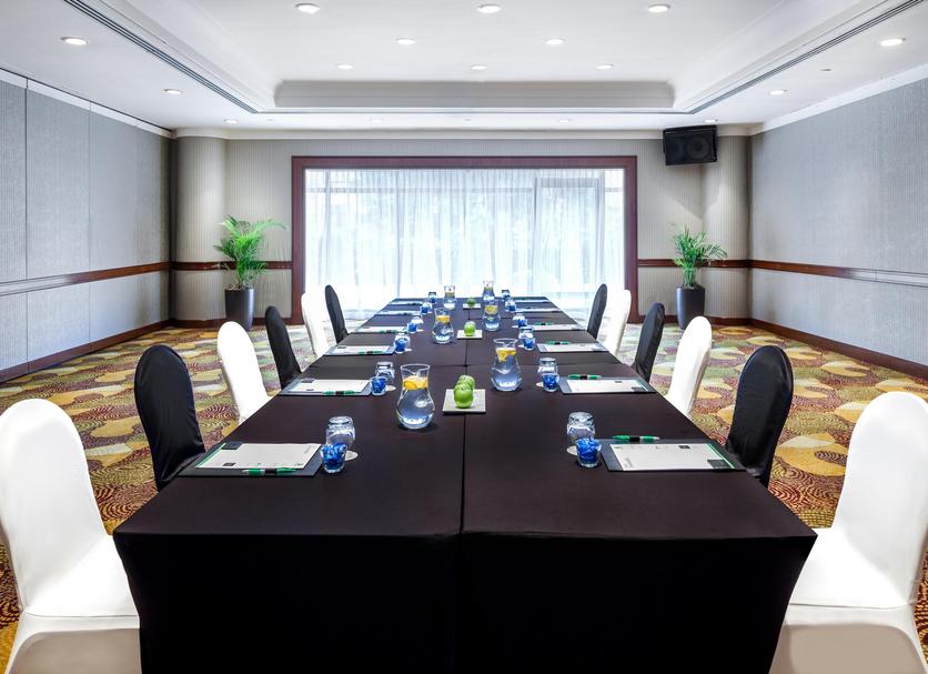 Ruang konferensi Foto