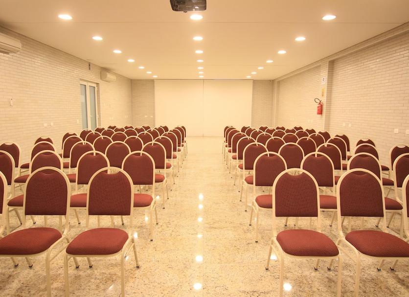 Ruang konferensi Foto
