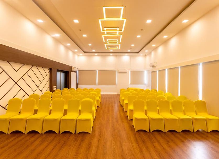 Ruang konferensi Foto