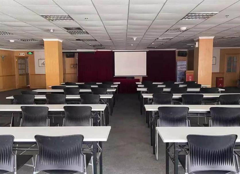 Ruang konferensi Foto